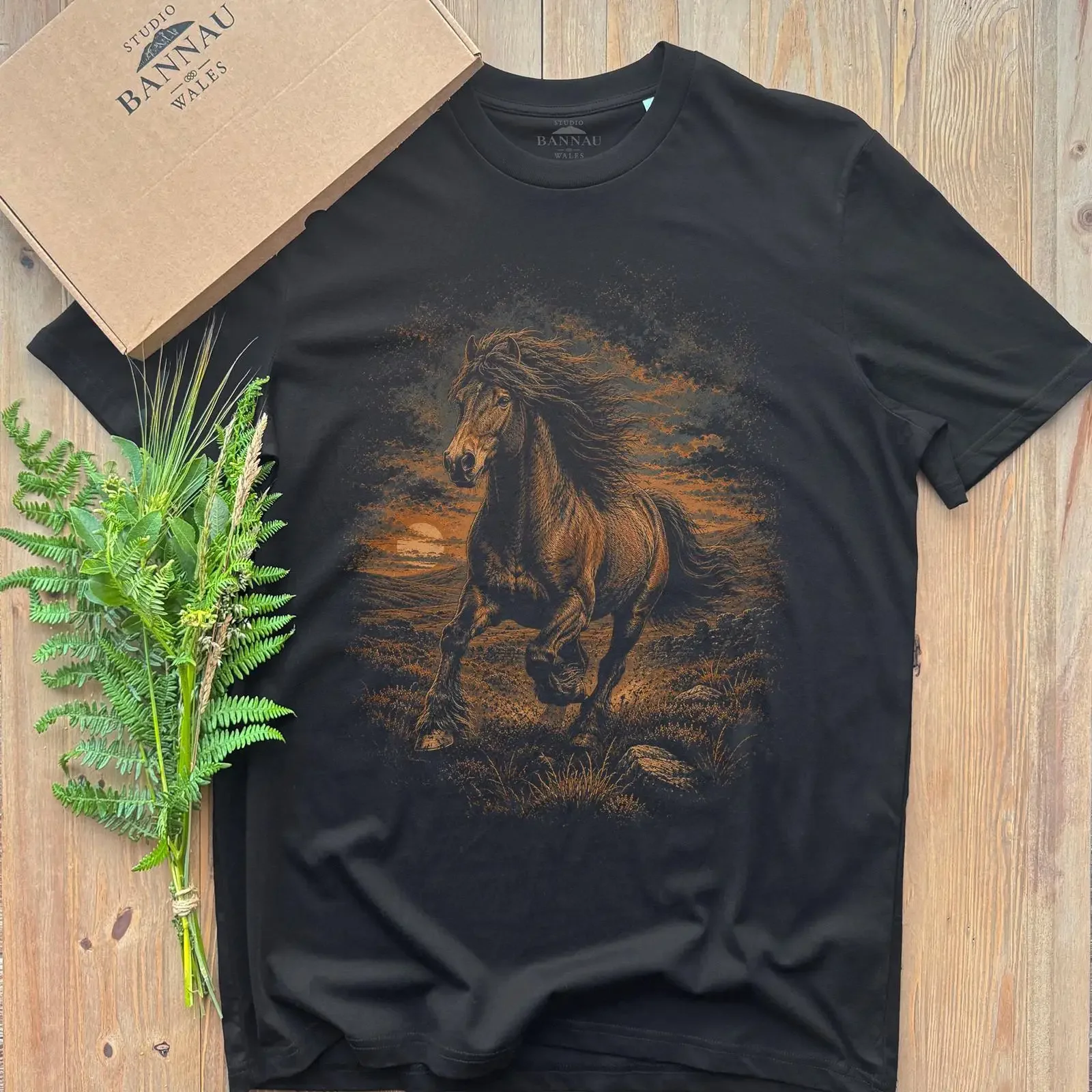 Running Horse T Shirt Vintage Moorland Countryside Nature  vintage Washed Casual designer clothes Slightly Soft Comfortable