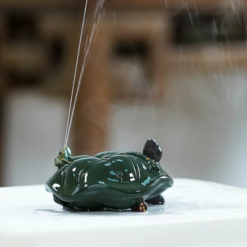 Yixing Zisha Water Spray Tea Pet Ornament Handmade Lotus Leaf Frog Field Chicken Sculpture Tea Set Tea Ceremony Accessories