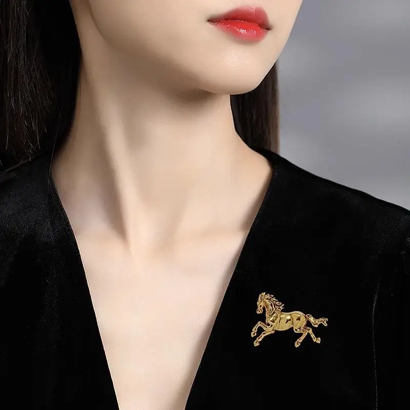 Enamel Horse Racing Brooch For Women Unisex Alloy Animal Brooches Clothing Accessories Corsage Jewelry Gift