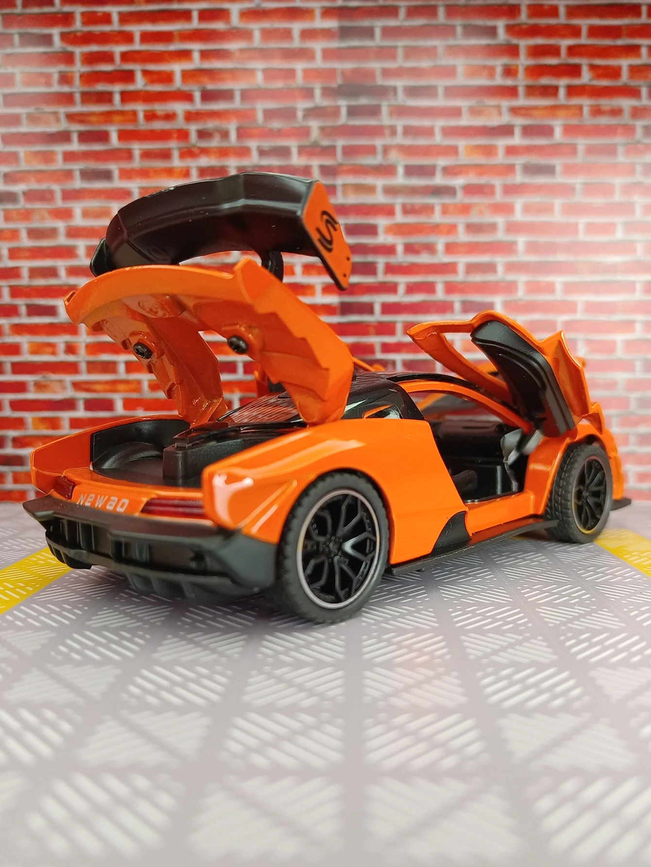 1:32 McLaren SNNA Supercar Serie Metaallegering Diecast Model Auto Bibliotheek Boekenkast Decoratie Geschenken Voor Vriend Collectie Hobby