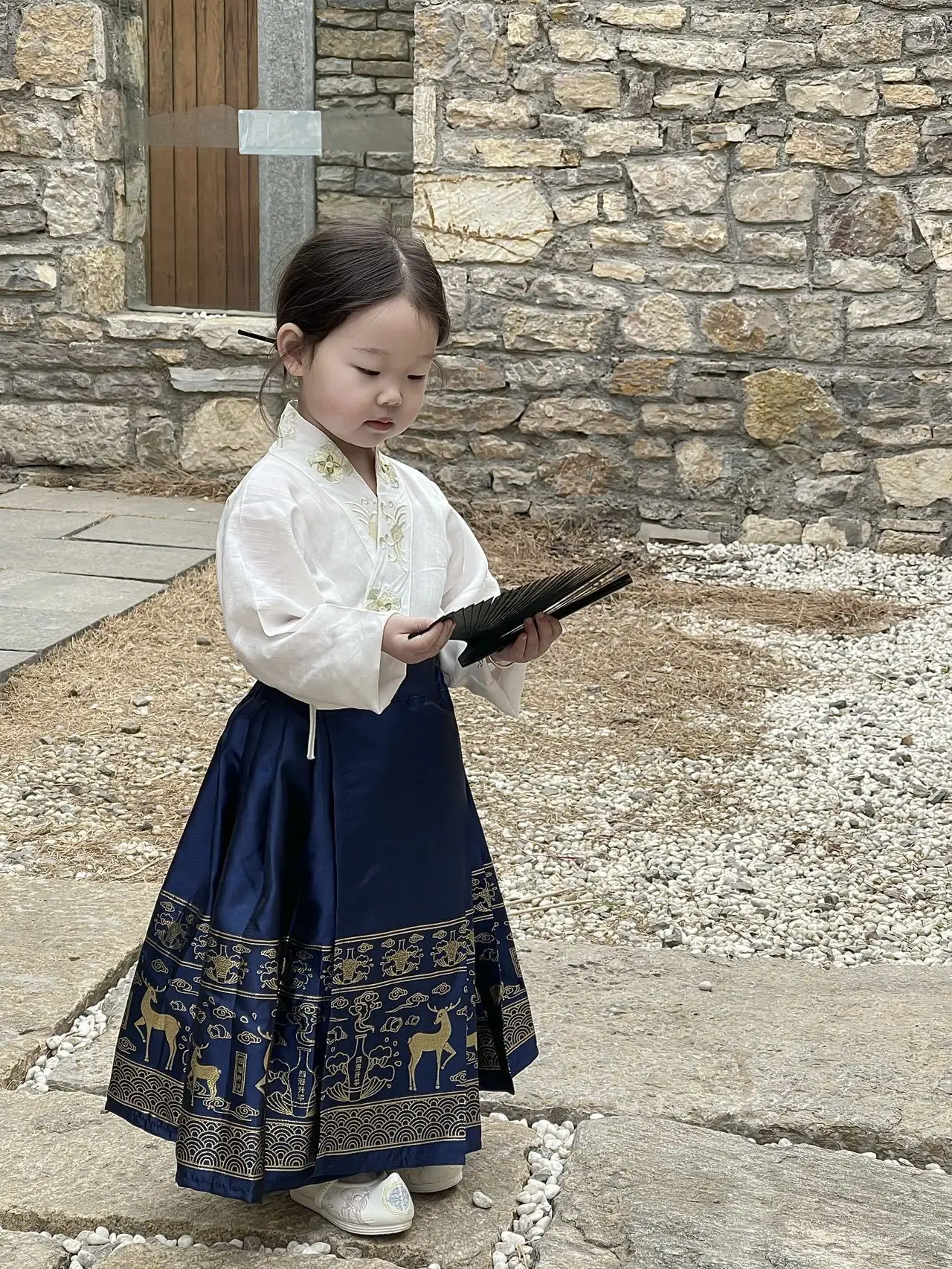 Gaun malam anak perempuan pesta ulang tahun dansa Cheongsam setelan rok wajah kuda bordir gaya Tiongkok anak perempuan kreasi eksklusif