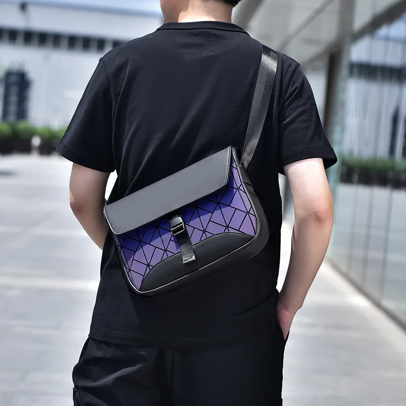 

2024 New Quilted Crossbody Bag Men Street Fashion Square Shoulder Trendy Purse