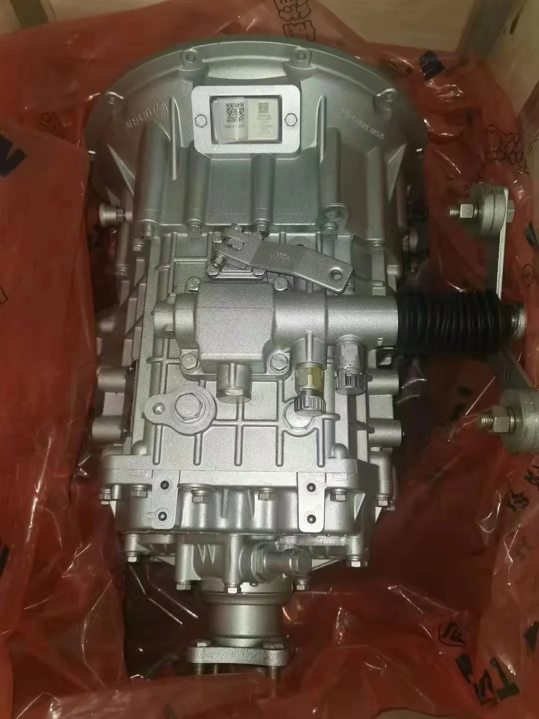 

Gear Box 6DS60T-D Foton Tunland Transmission Assembly Foton AUMAN SHANXI Fast Manual Truck Transmission