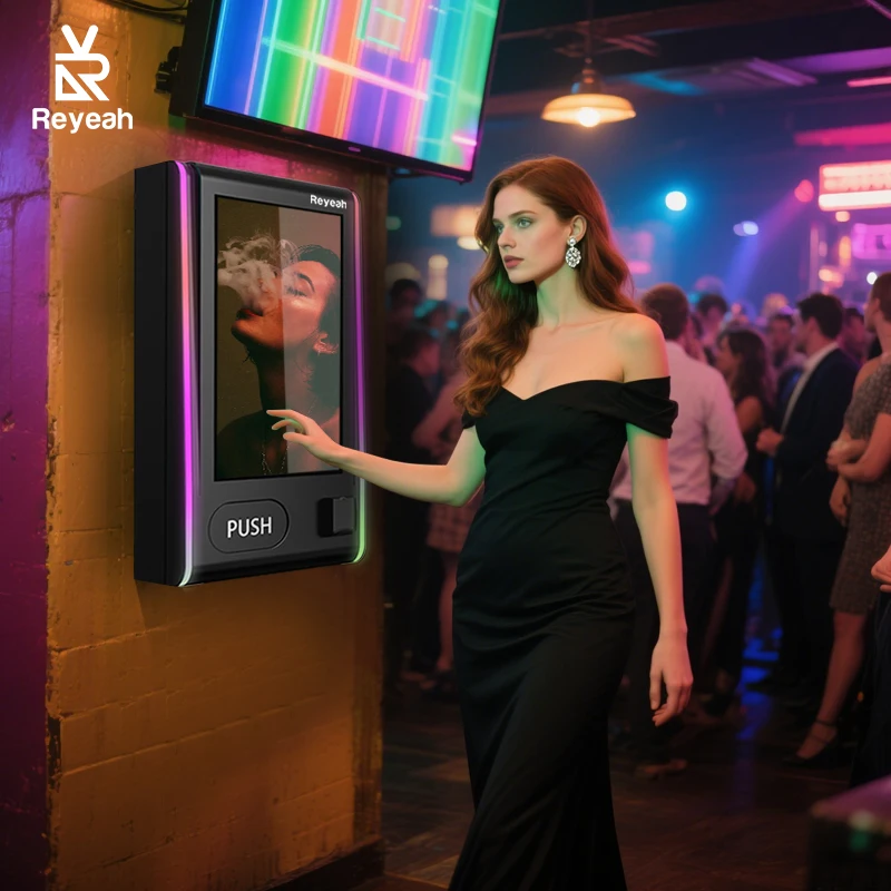 Cheap Price Small Wall Mounted Vending Machine Vandal-Proof Bill Acceptor and Credit Card Reader Self-service Vending Machine