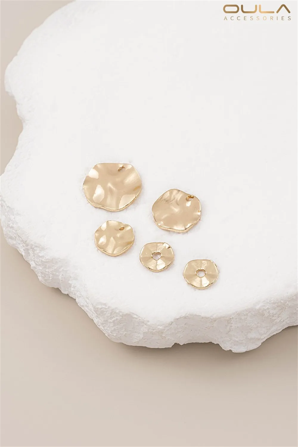 

14K Gold-plated Copper with Real Gold Wavy Arc Round Piece Pendant DIY Earrings Pendant Accessories
