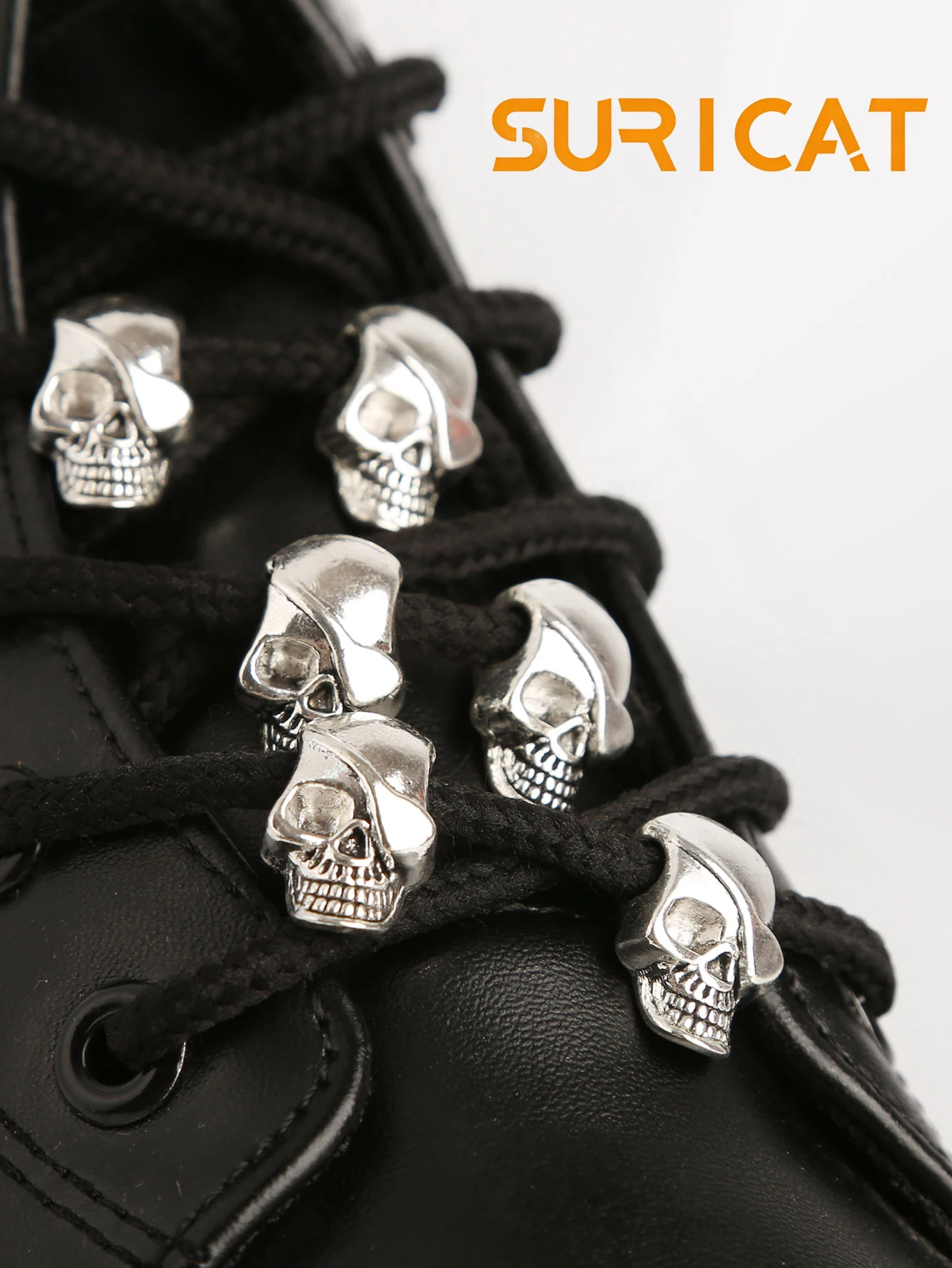 6 Pieces of Gothic Hip-Hop Skull Charms - DIY Home Decor and Craft Accessories, Shoe DIY Decorations, Cute Y2K Shoe Accessories, Suitable for Spring and Summer, Halloween, Shoelace Decorations, Suitable for Boots and Sneakers, Casual Shoes, White Shoes, Decorative Gift Ideas