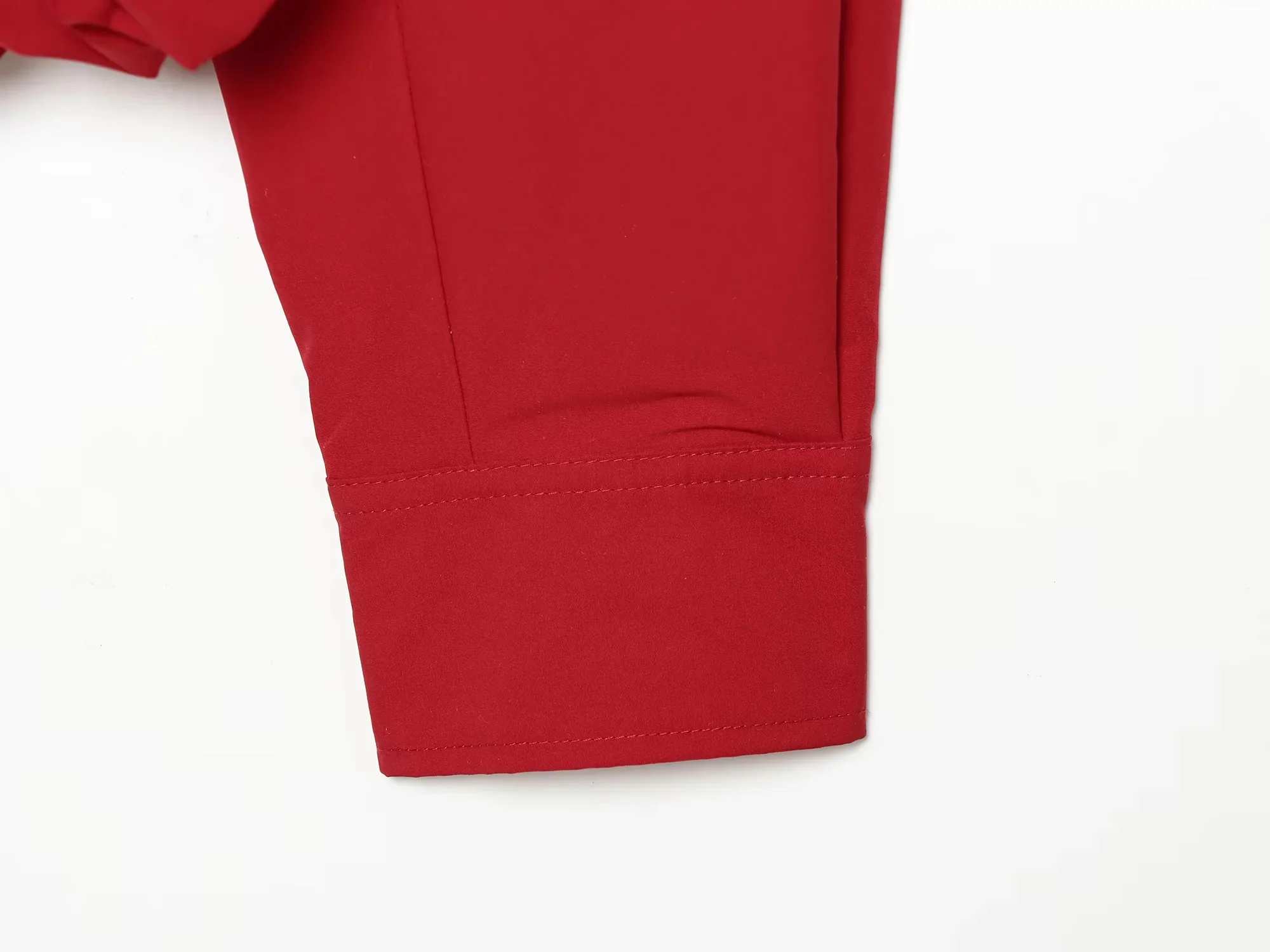 KONDALA Streetwear Lässige Schicke Rote Damenjacke mit Stehkragen, Langen Ärmeln und Kapuze, Mode 2026 Herbst-Winter-Jacke – Detail 5