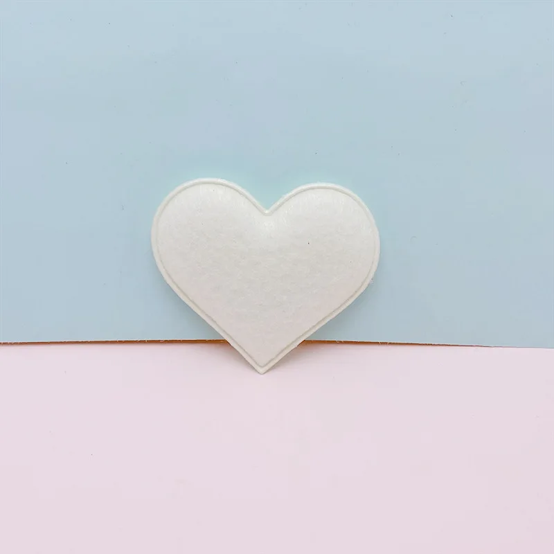 30 Stück 6,5*6CM Doppelseitige Filz-Herz-Applikationen für Babykleidung, Socken, Mützen, Näharbeiten, DIY-Kopfbedeckungen, Schleifen-Zubehör, Aufnäher – Detail 11