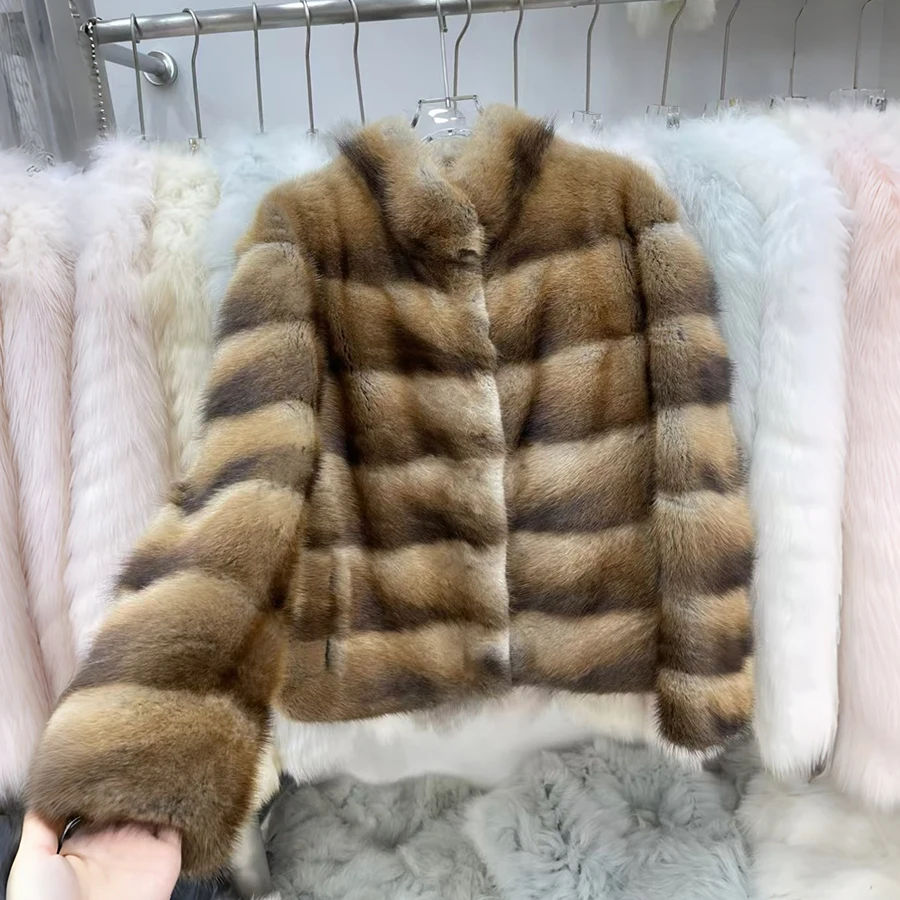 سترات شتوية من فراء المسكرات الحقيقي للنساء معطف فرو طبيعي أنيق فضفاض معطف فرو حقيقي بجناح الخفّاش