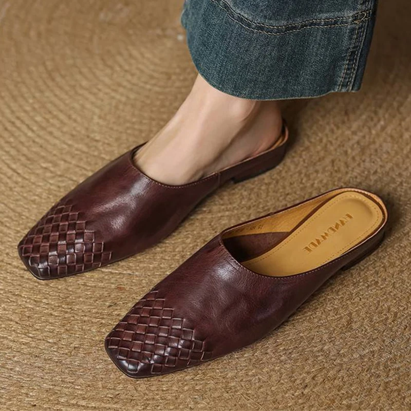 

Брендовые женские туфли-лодочки из натуральной кожи, женские туфли с квадратным носком на низком каблуке, сандалии с открытой пяткой, плетеные современные тапочки HN35