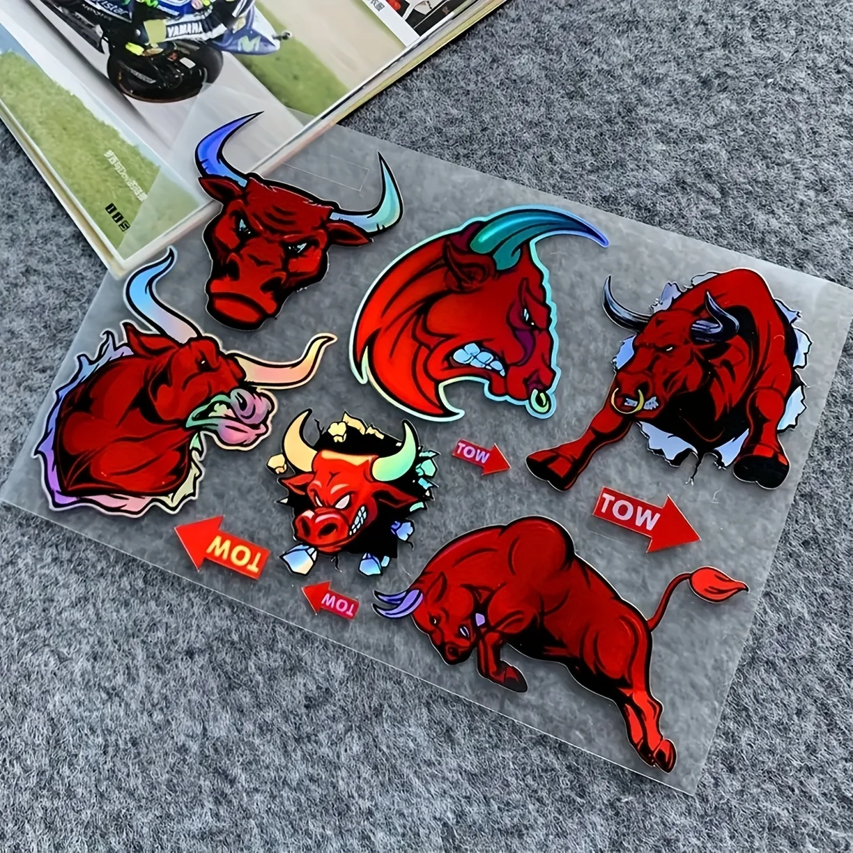 

1 Set of 6pcs Car Stickers, Door Accessories, Reflective Cow Motorcycle Decals for Racing Helmets