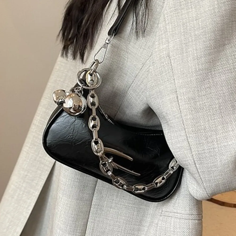 Y2K PU Underarm Hobo Bag Metal Chain Metal Ball Pendant Pleated Design Zipper Shoulder Handbag For Daily Use