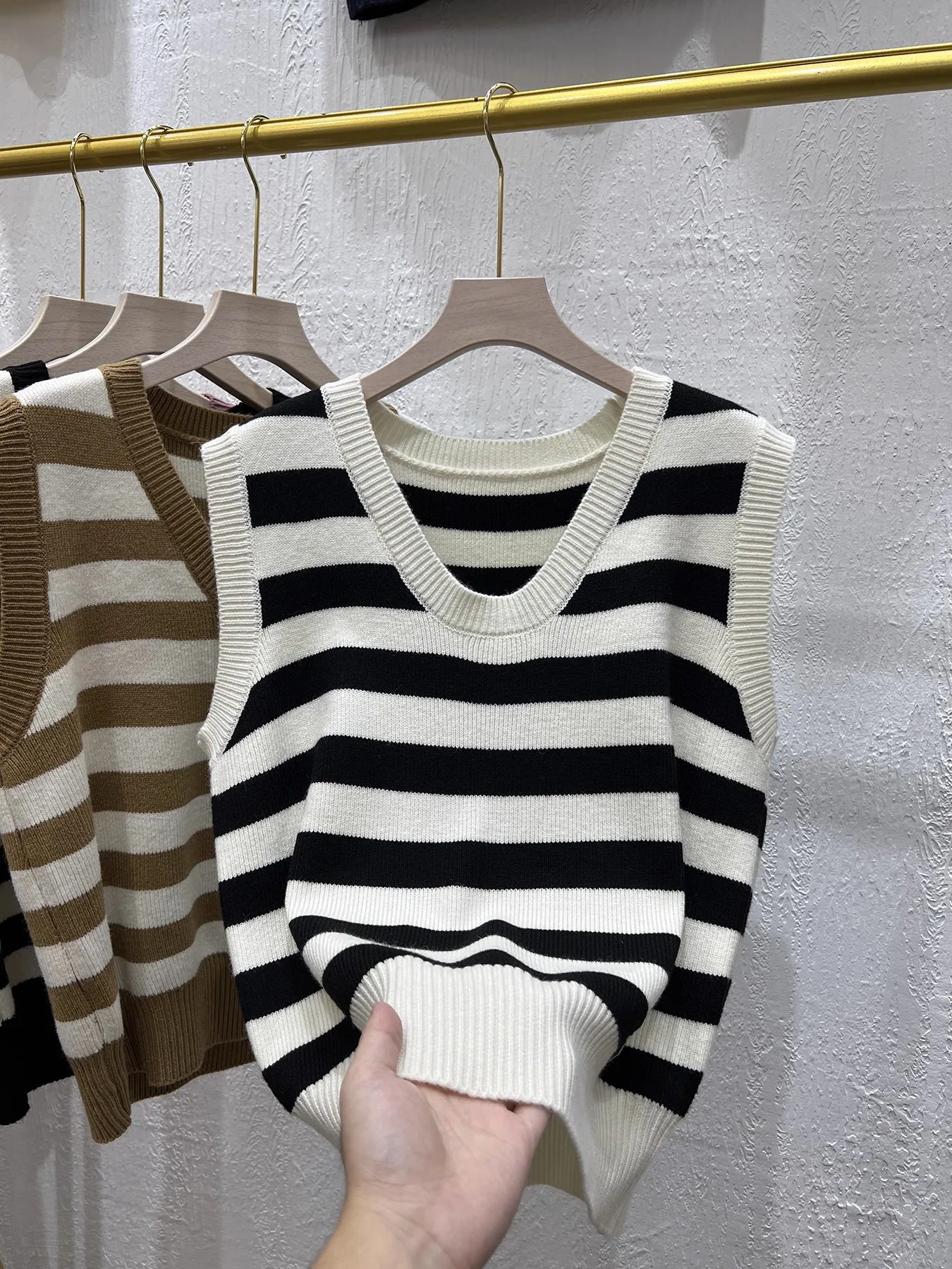 Offre spéciale automne hiver vêtements d'extérieur superposition gilet pull débardeur oulder Baring haut bricolage tricot matériel sac