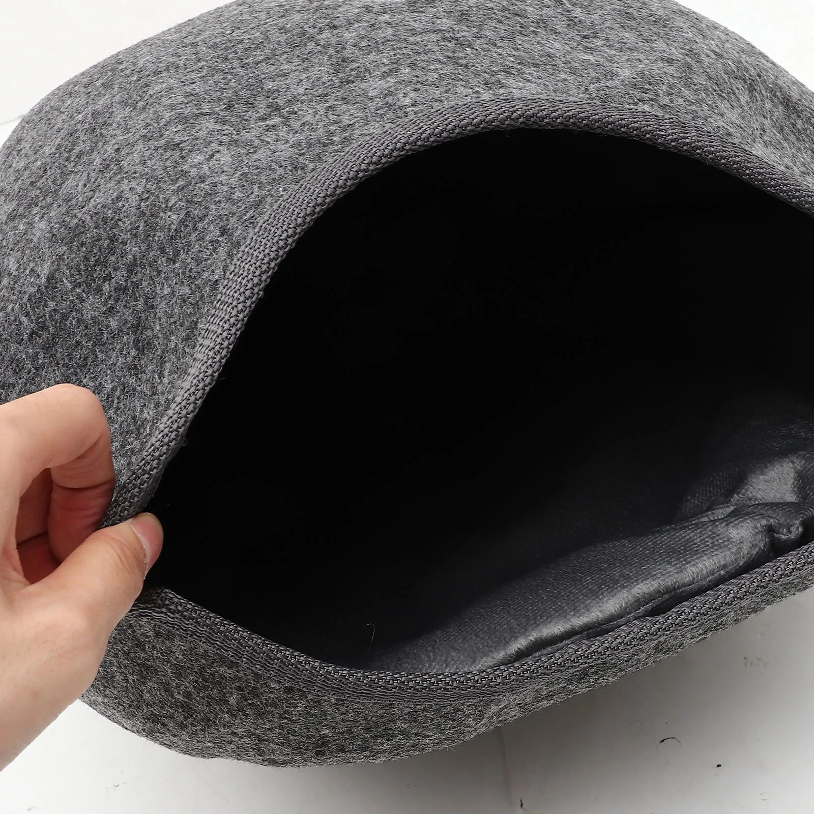 

Fish Mouth Cat Breathable Felt Cat Sleeping Foldable Durable Indoor Outdoor Pet Nest Comfortable Scratch Resistant