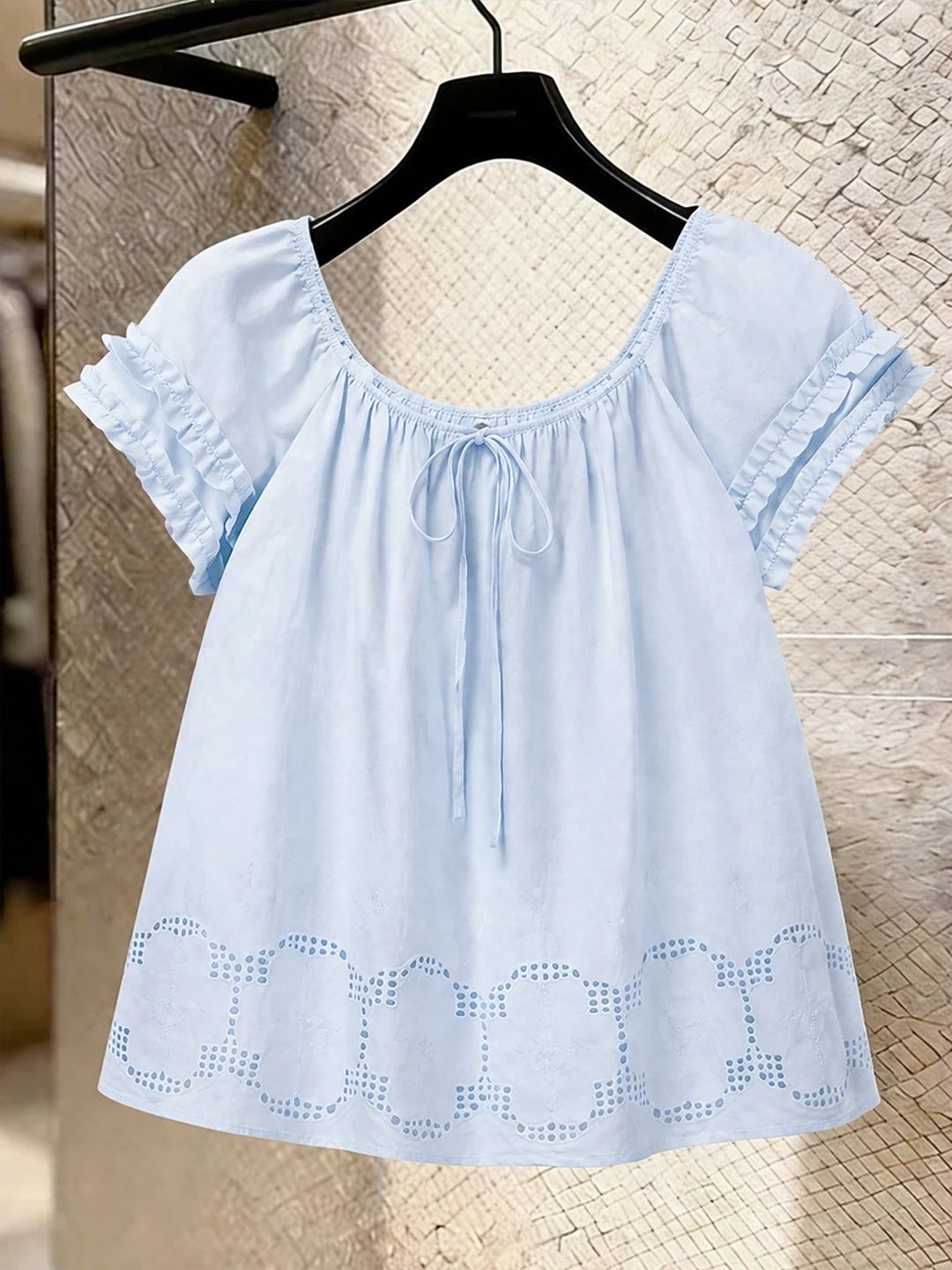 

Elegant Korean Style Short Sleeve Shirt with Bow Design And Hollow out Detail Versatile And Stylish Summer Top for Women