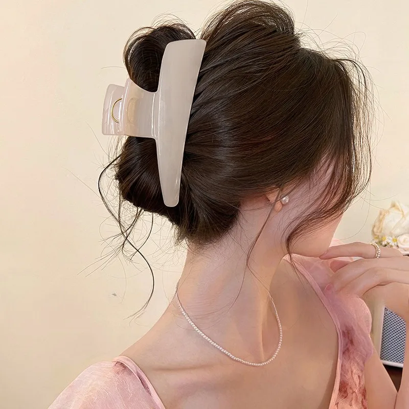 Simple Temperament Grab Clip Women's Hair Volume Is High 2025 New Large High-End Shark Clip Hair Clip of the Head Hair Accessory