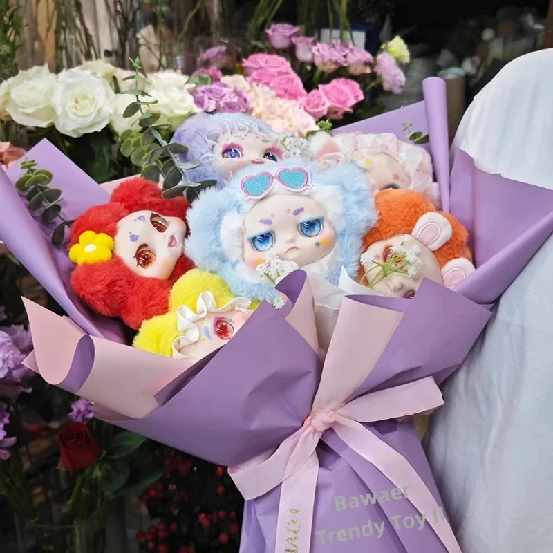 

Настоящие цветы кимона все в полном цвете. Эта модная глухая коробка с милыми цветочными букетами - подарок на день рождения для девочек