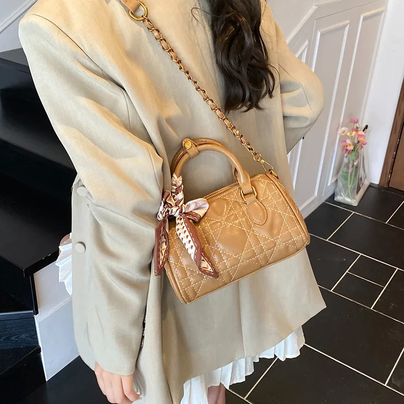 

Luxury fashion chain strap crossbody bag elegant style women's shoulder bag classic designer zipper handbag