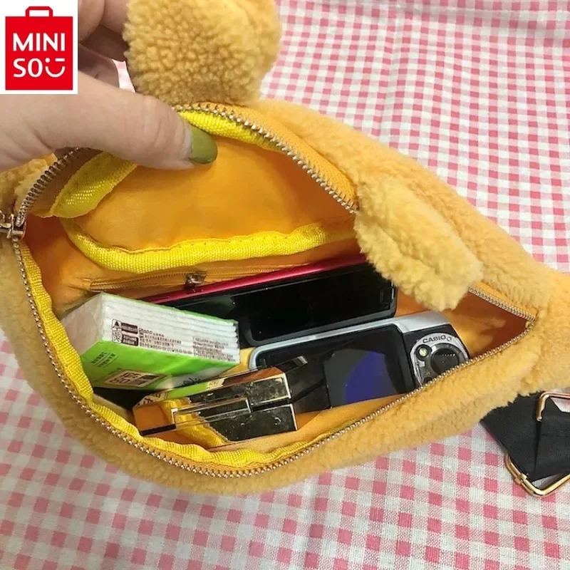 Сумка через плечо MINISO с мультяшным медведем из Диснея для женщин, милая, маленькая и универсальная модная поясная сумка из овечьей шерсти для студентов