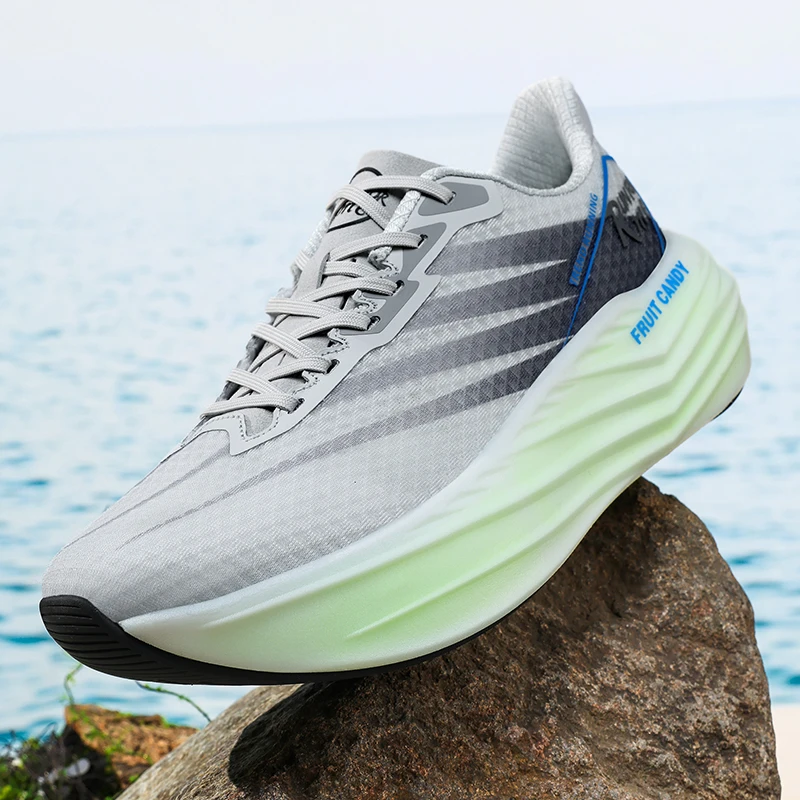 Men women casual sneakers four seasons breathable fitness soft-sole outdoor speed running shoes couple light racing sports shoes
