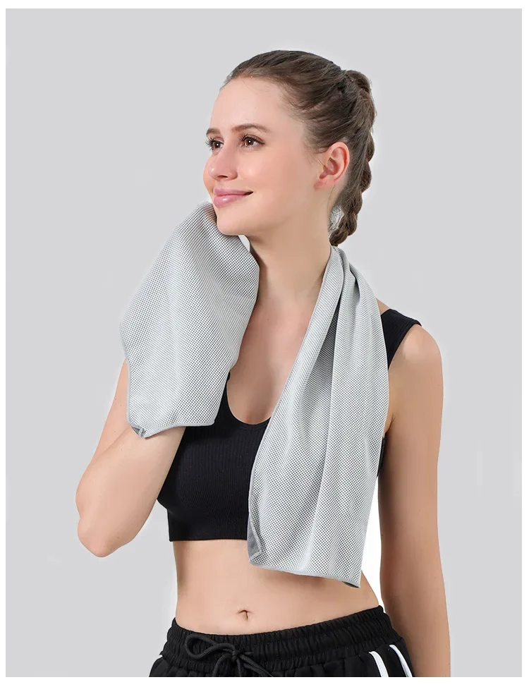Serviette rafraîchissante avec étui portable, séchage rapide, refroidissement instantané, pour le sport, la gym, la course à pied, le fitness, les voyages, pour hommes et femmes