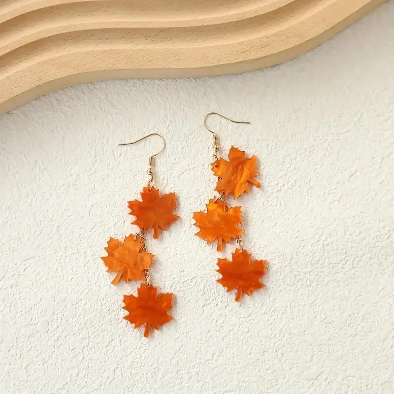 Creative Canadian Thanksgiving Acrylic Water Ripple Maple Leaf Pendant Charming Earrings for Fashionable Women