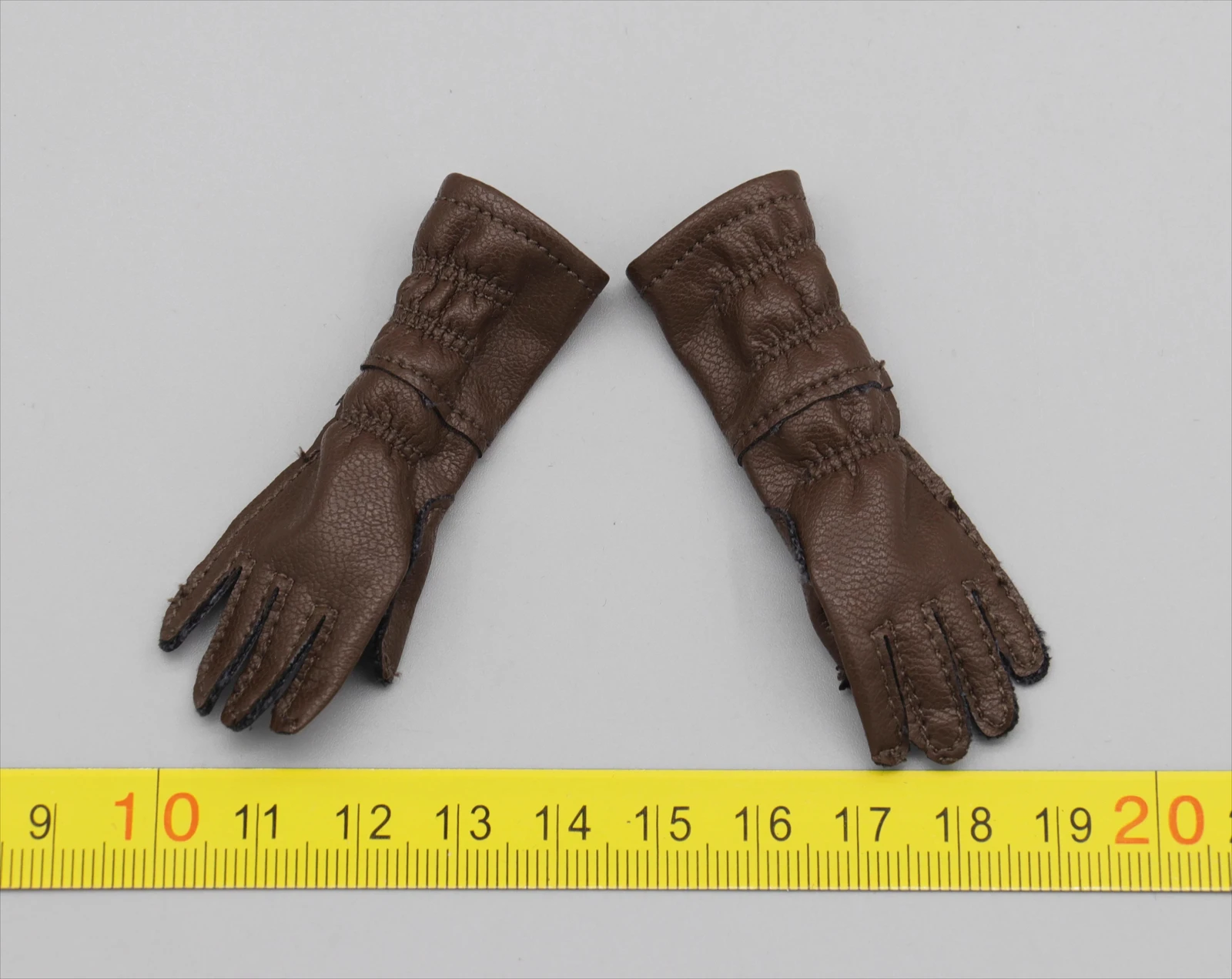 

UD9043 1/6 Scale Soldier Glove Model for 12''600th Parachute Battalion