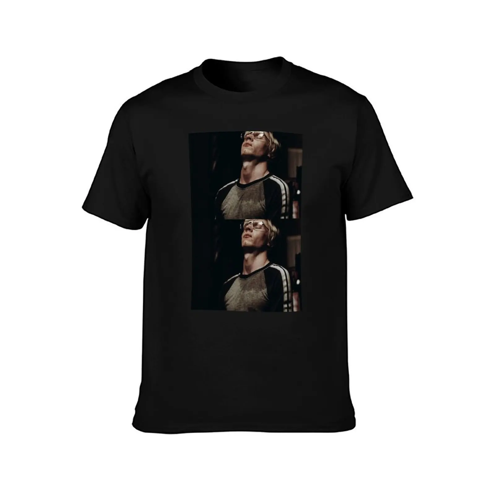 جيفري دامر تي شيرت قطن تي شيرت 100% قطن أسود تي شيرت عادي للرجل حزمة أنيمي تي شيرت تي شيرت كبير الحجم