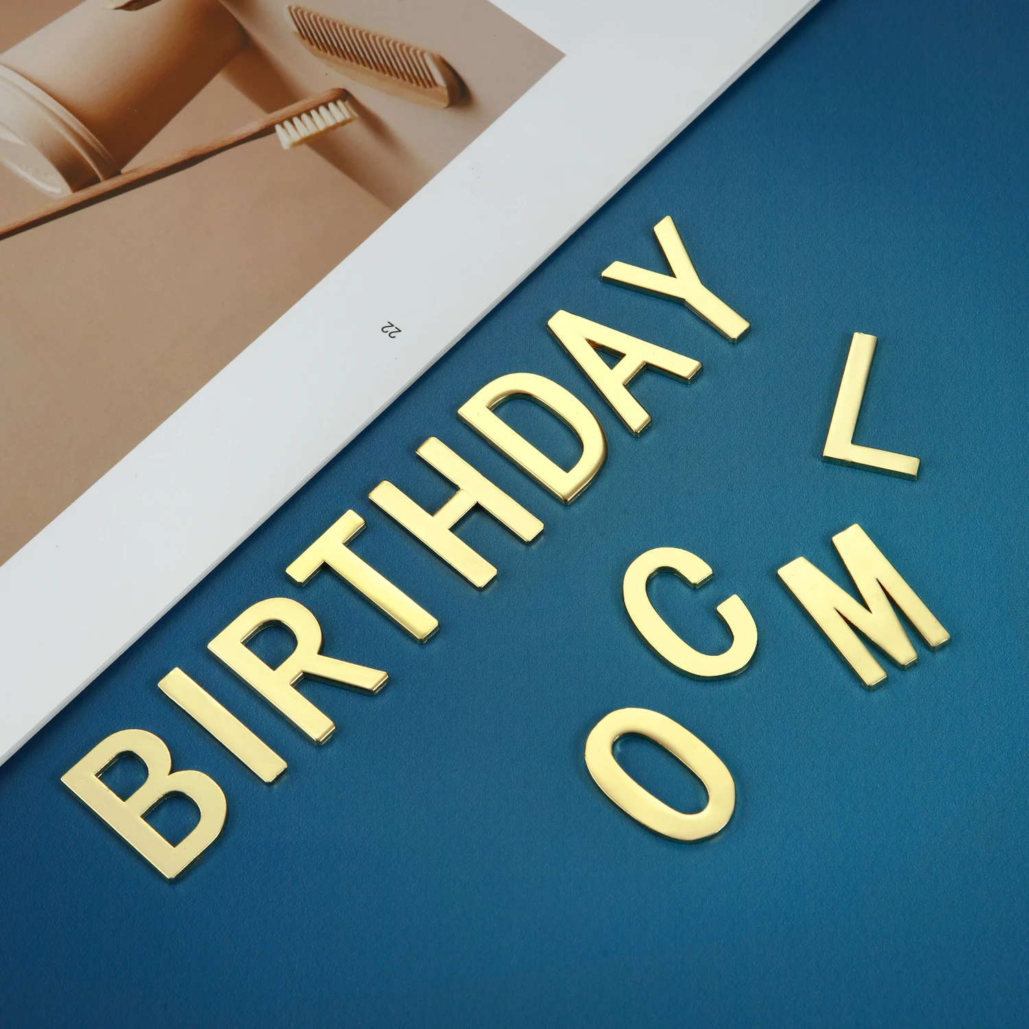 

Металлические самоклеящиеся буквы алфавита с цифрами для дома, 3 х2 см, 1 шт.