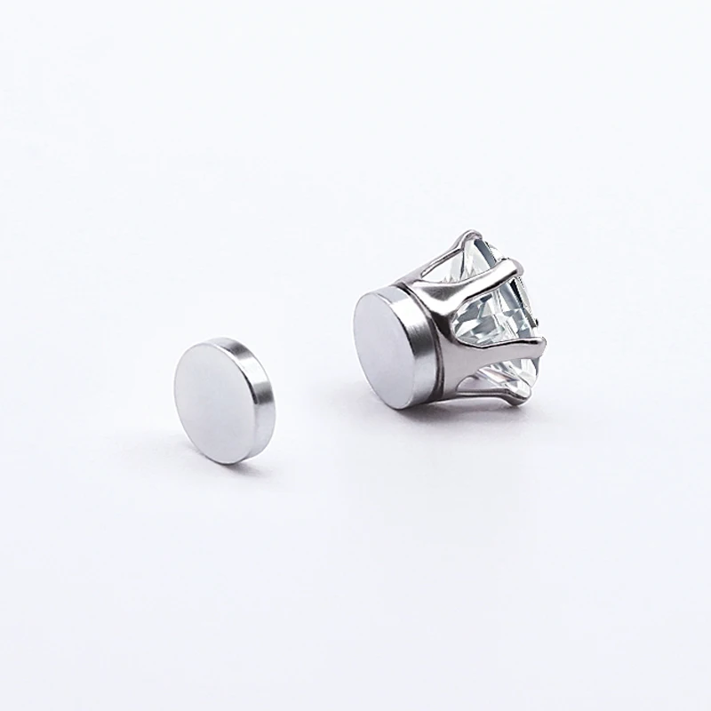 Unisex Magnetic Stud Earrings Round Crystal Rhinestone Clip Earrings Women Men Non Piercing Fake Earring Fashion Jewelry