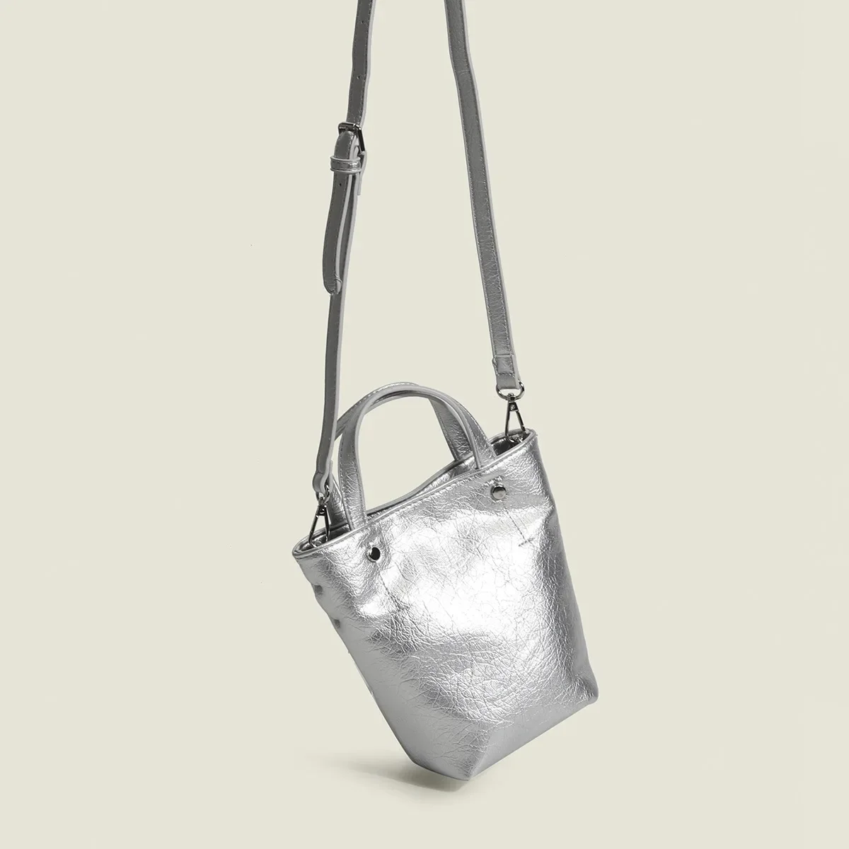 Korean silver oil wax leather mini tote bag summer new niche premium bucket shoulder crossbody bag tide bags for women handbags
