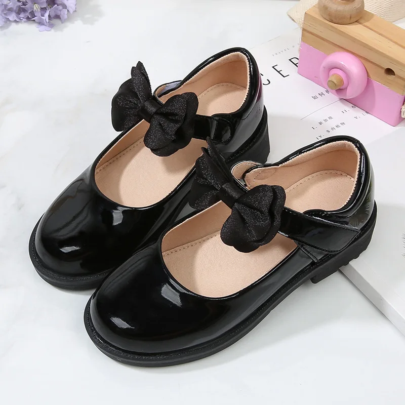 

Girls Leather Shoes 2023 Spring New Britain Wind Soft Kids Shoes Bow Simple Hook & Loop Non-slip Princess Mary Janes for Wedding