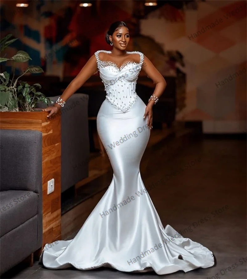 

Luxury Crystals Wedding Dress Sexy Sweetheart Sheer Full Sleeves Mermaid Bridal Gown Customized Lace Up Back Beach Long Robe
