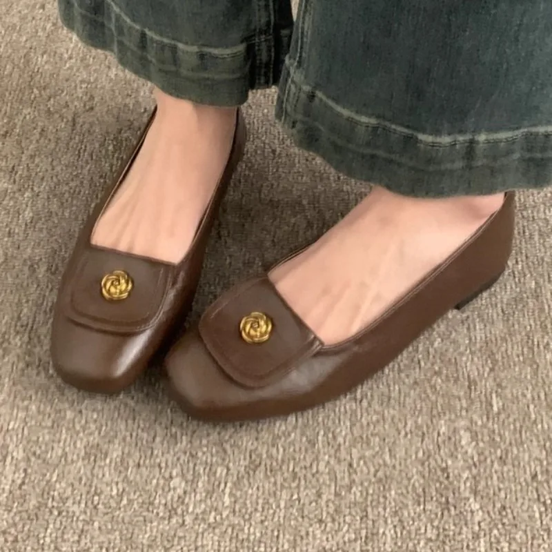 

Женские весенние новые кожаные непромокаемые туфли с низким берцем, повседневные универсальные удобные легкие износостойкие туфли на плоской подошве 2025 года