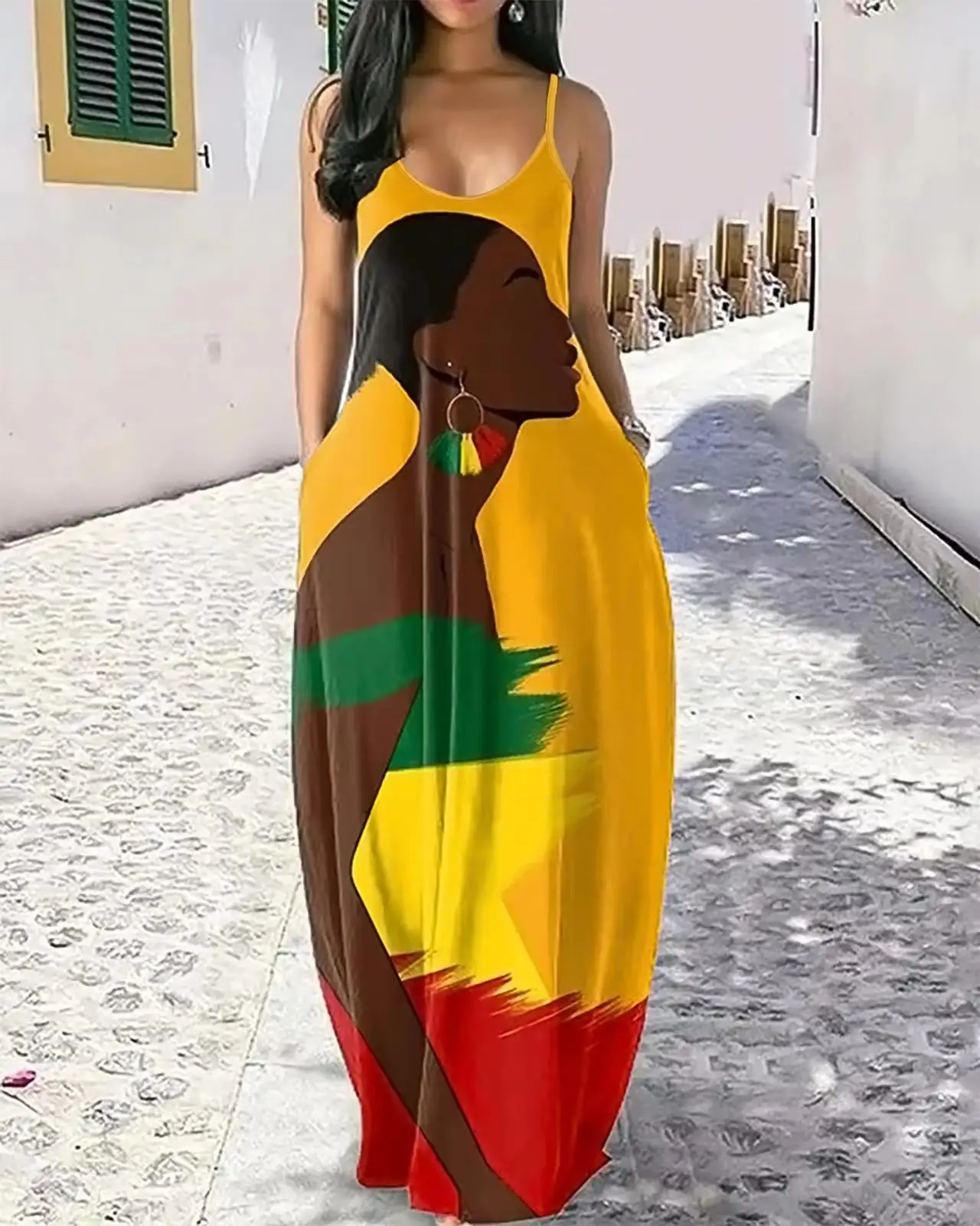 

Fashion plus size elegant portrait side profile half-length printed suspender dress with pockets