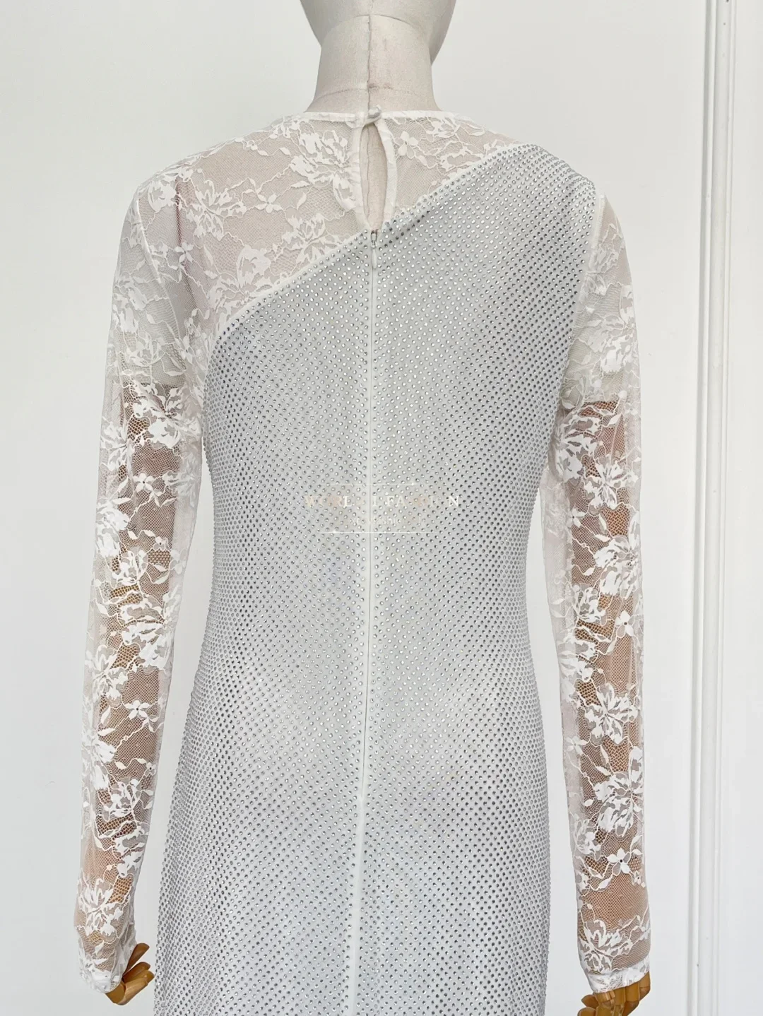 

2025 Новый Высокое Качество Новый Дизайн Белые Бриллианты Длинный Рукав Кружева Лоскутная Русалка Рыбий Хвост Высокий Разрез Женское Длинное Платье