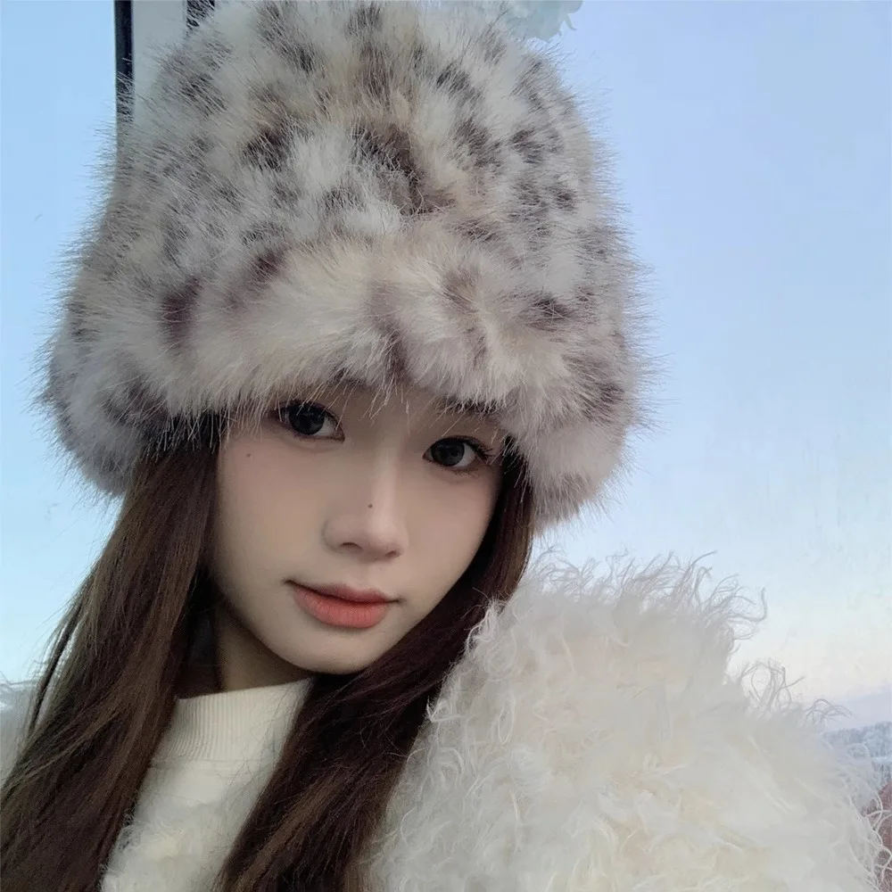 winter Leopard print plush fisherman hat women's bucket hat imitation fur spot leopard print toe hat Korean version of warm ear