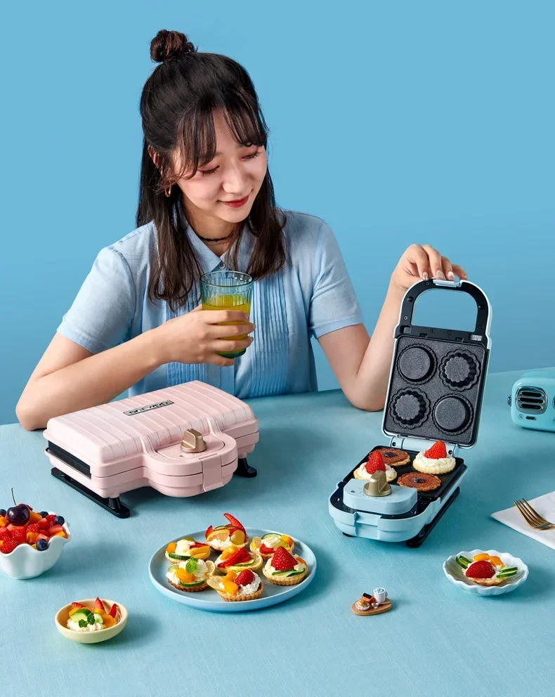 220V Multifunctional Breakfast Maker, Make Your Sandwich, Toast and Waffle in One Machine