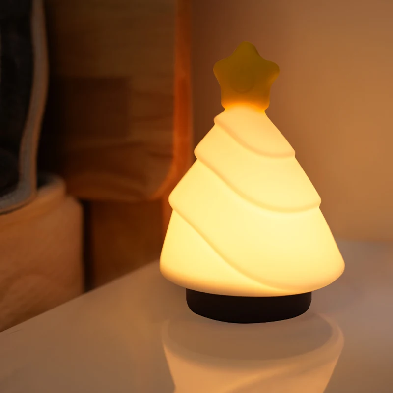 Christmas tree silicone night light creative gift LED light USB charging, warm and cold light, seven color light tapping, color