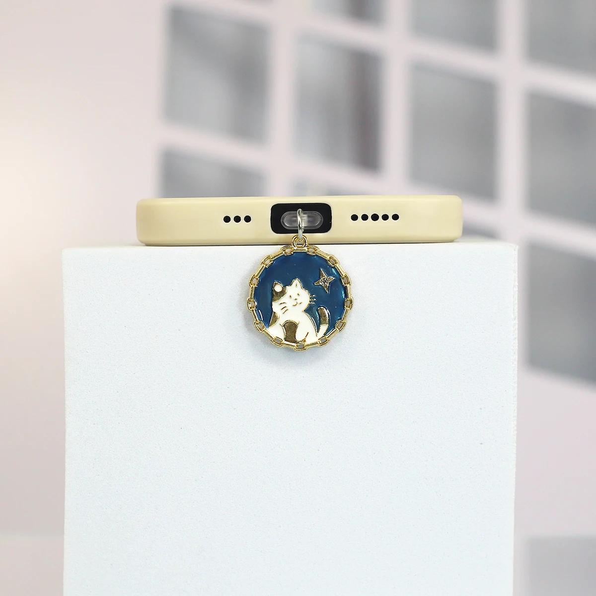 Creative phone dust plug decoration with cat star rabbit moon and diamond for iPhone for Samsung type-c Dust proof plug port