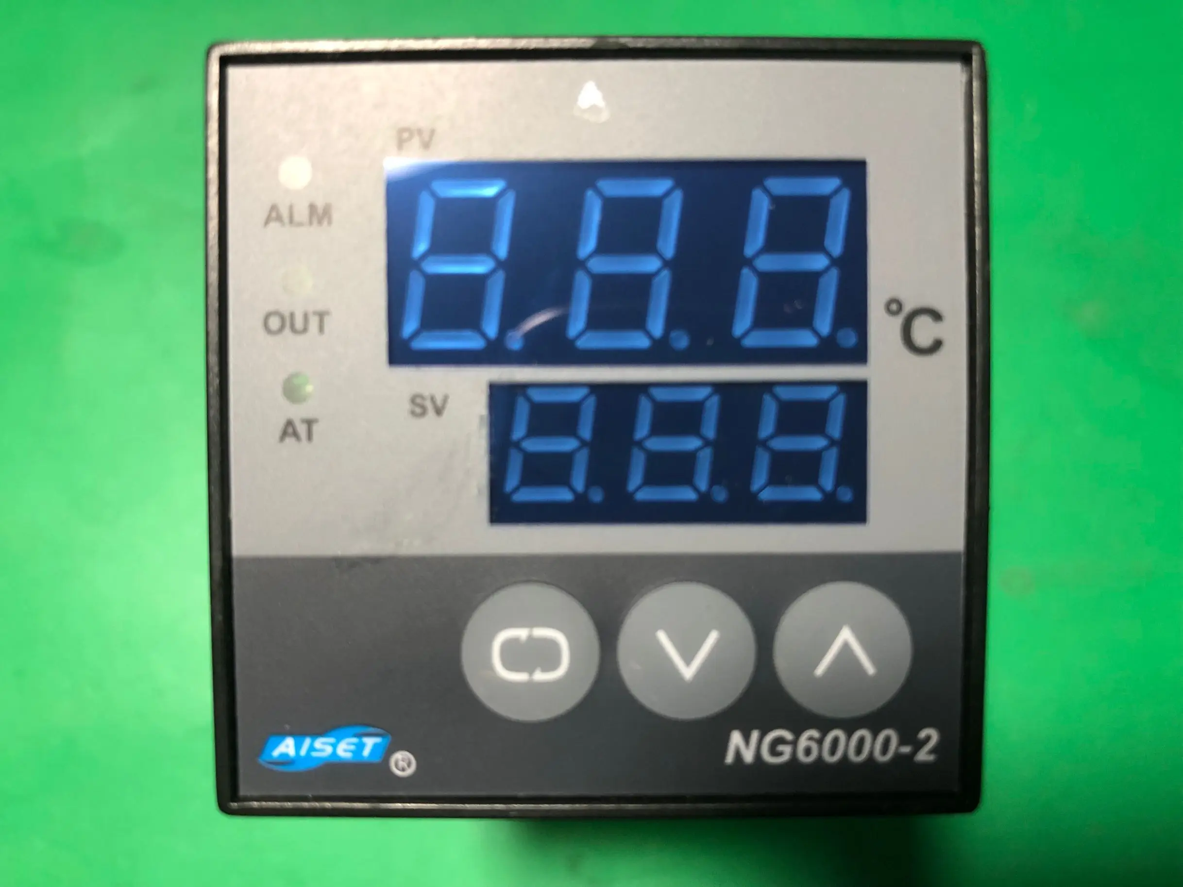 Shanghai Yatai Instrument Temperature Controller NG6000-2 Temperature Control NG-6401V-3 (N) Spot NG-6401G-2 (N)