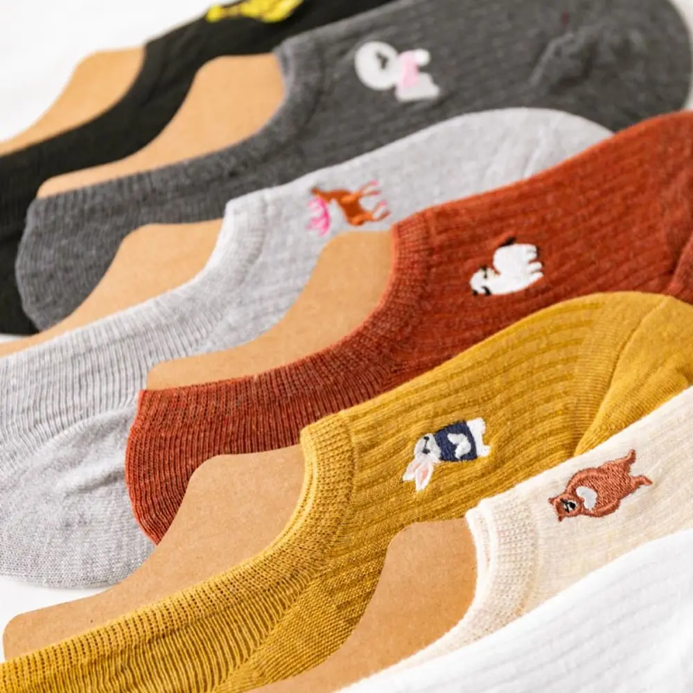 

10Pairs Fashion Cartoon Thin Boat Socks Embroidery Animal Sweet Short Socks Non-slip Rubber Hosiery Invisible Ankle Socks Girl