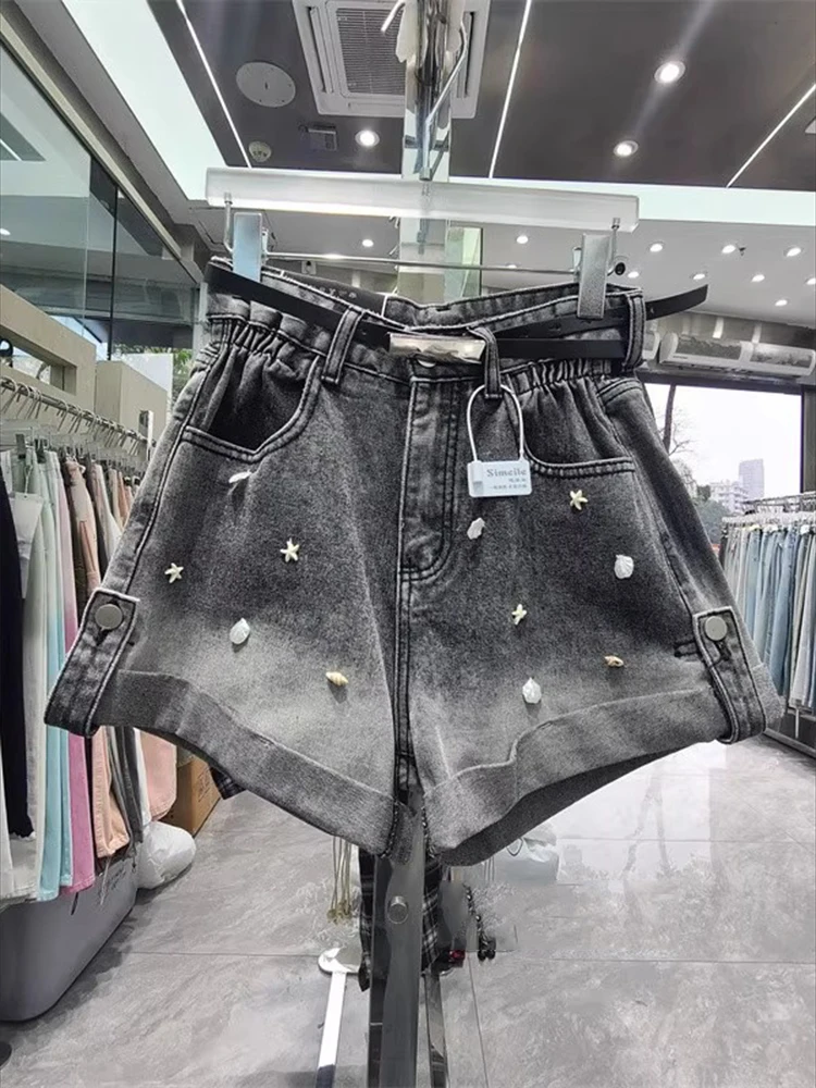 Korean version of 2025 summer new gradient light blue three-dimensional shell denim shorts spicy high waisted hot pants