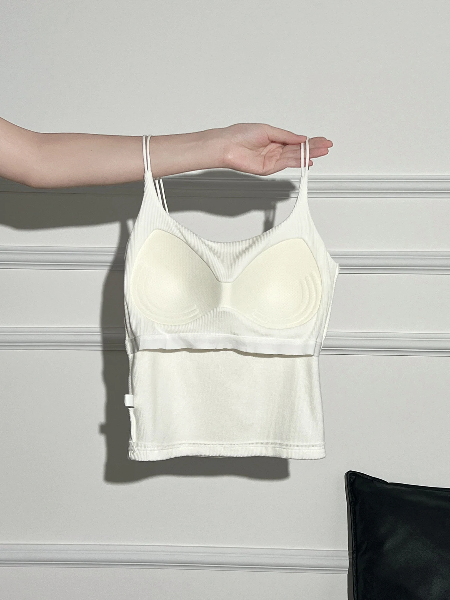 라 샤펠 화이트 브라 내장형 패드 원피스 베스트 스트랩 여성용 2025 가을 베이스 레이어 아름다운 이너웨어 탑