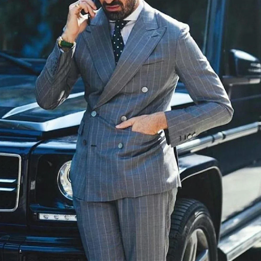 Two Piece 2024 New Grey Stripe Mens Suits For Groom Tuxedos Peaked Lapel Slim Fit Blazer Jacket Pants Man Tailor Made Clothing