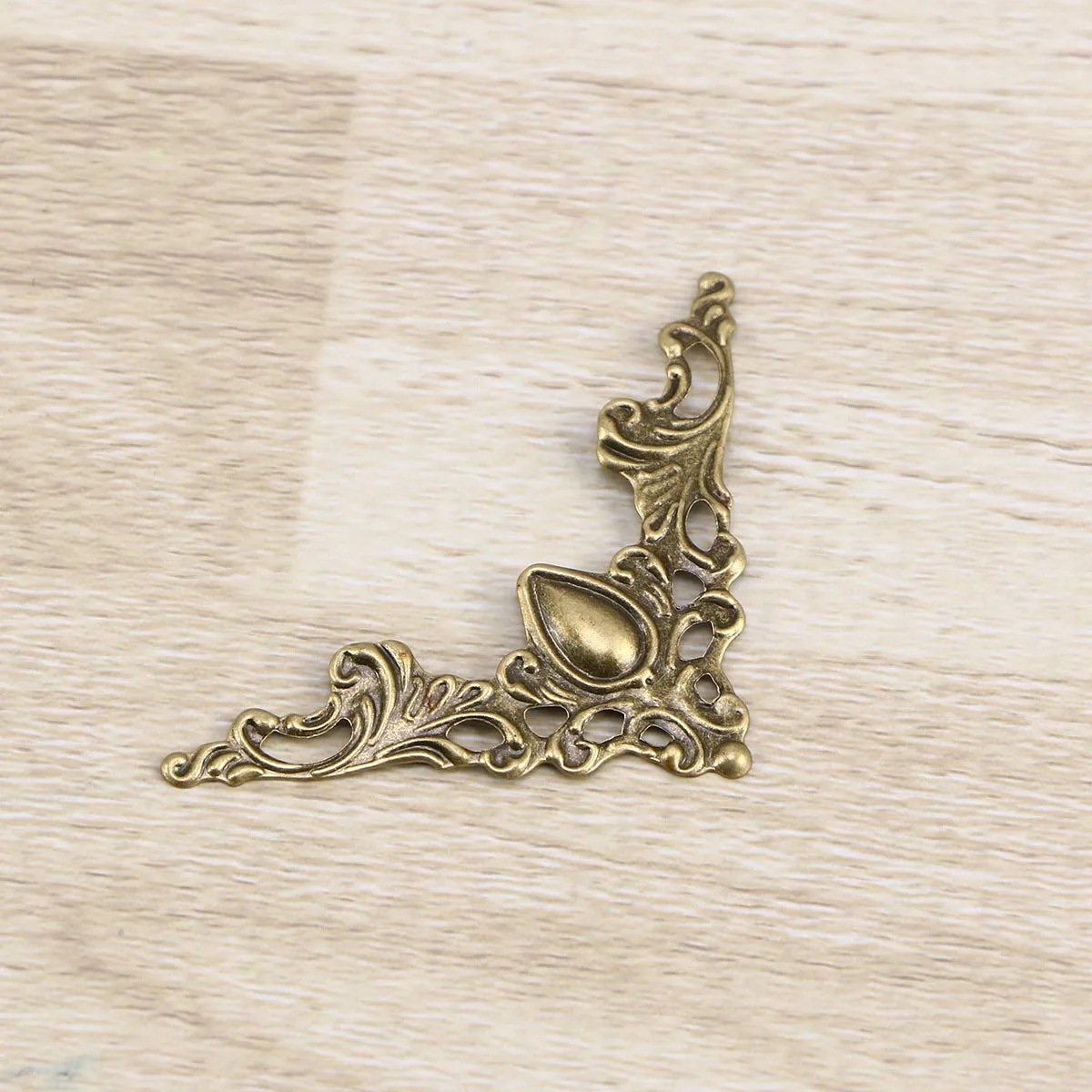 A76I-24 Pcs Vintage Metal Book Corner Protector Box Book Scrapbook Album Corner Decorative Protector Cover