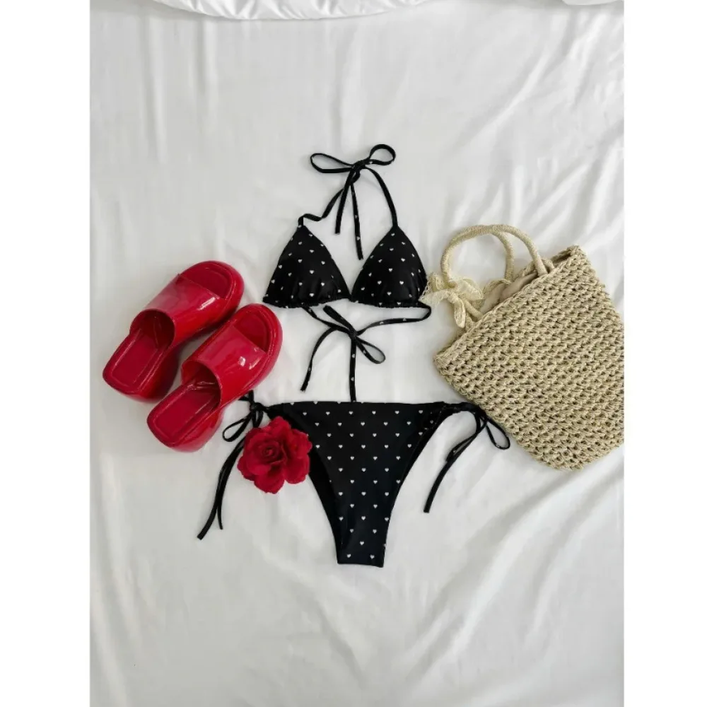 Harajuku lovely black and white love bikini neck lace-up triangle top string swimming trunks ladies vacation two-piece swimsuit.
