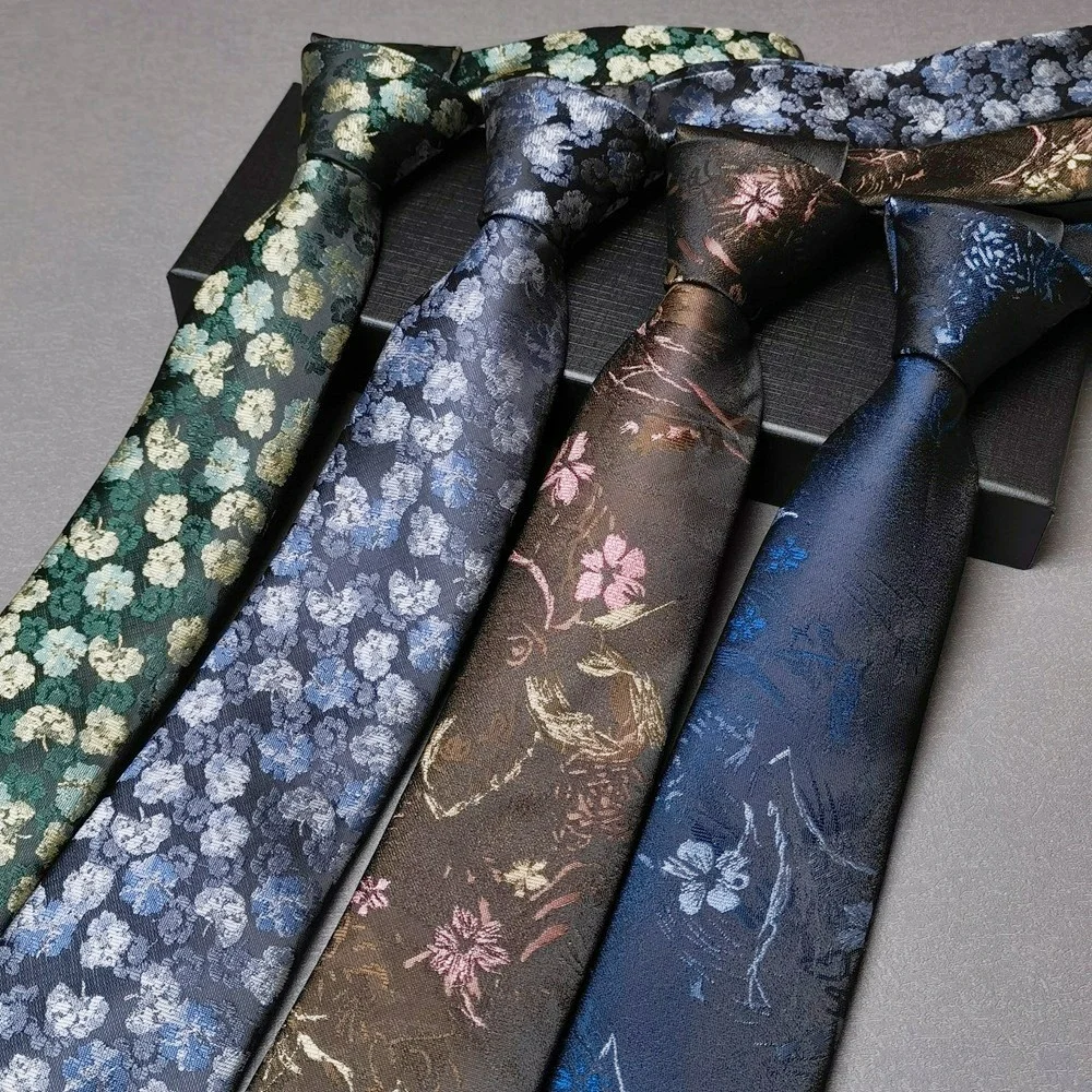 Hohe Qualität 7 cm Krawatte Männer Business Formale Hochzeit Krawatte Blau Rot Blumen Blätter Krawatten Mode Hemd Kleid Zubehör