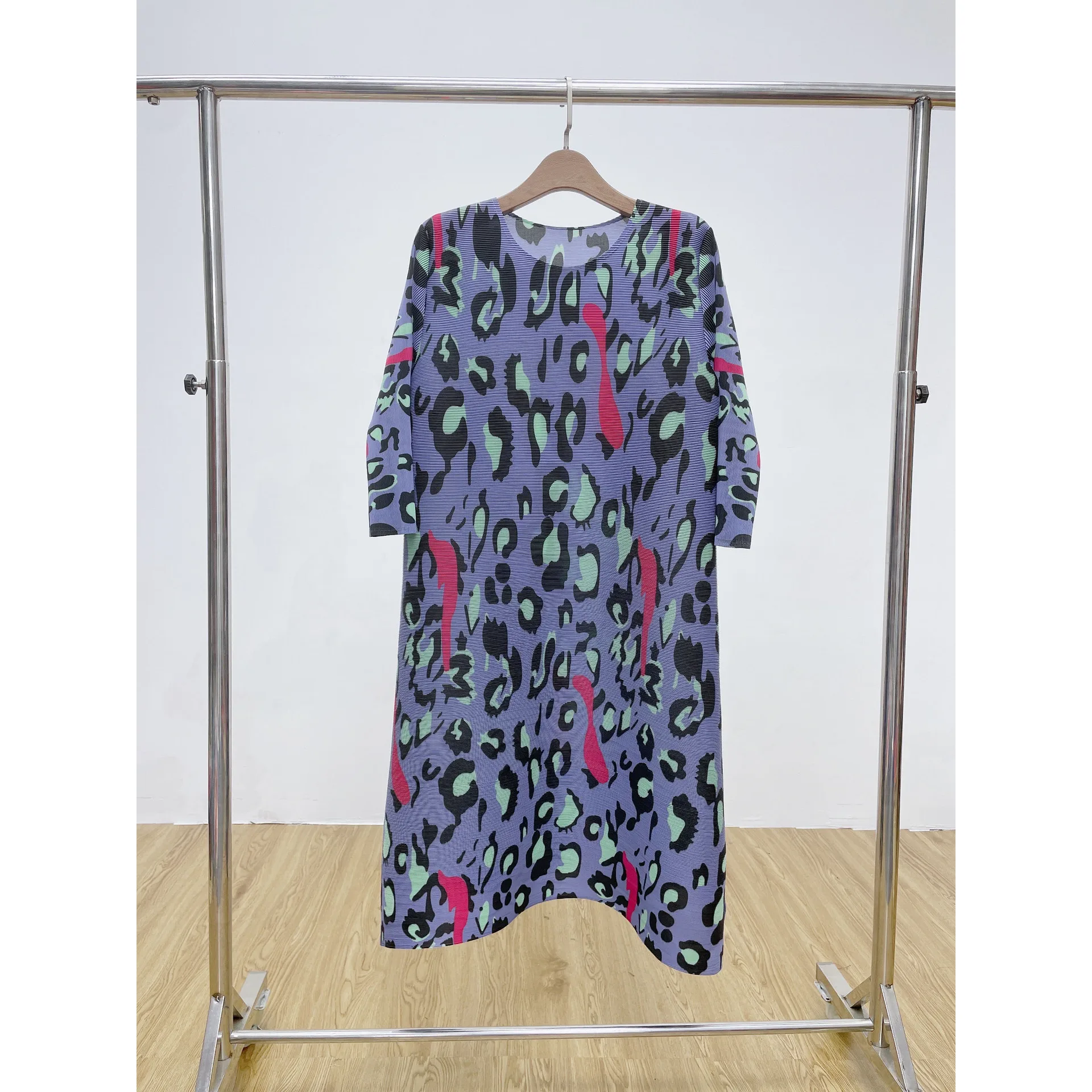 Miyake Pleated Summer Style Temperament Horizontal Pattern Pleated Dress Fashionable Leopard Print Women's Dress