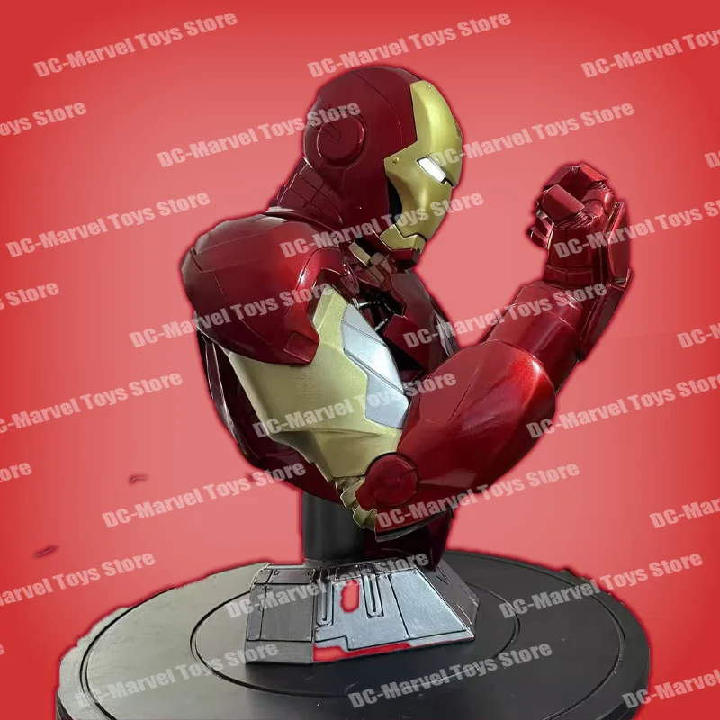 En Stock Iron Man Mk6 busto carga y adornos brillantes figura coleccionable de Anime modelo de Festival juguete de regalo personalizado de Navidad